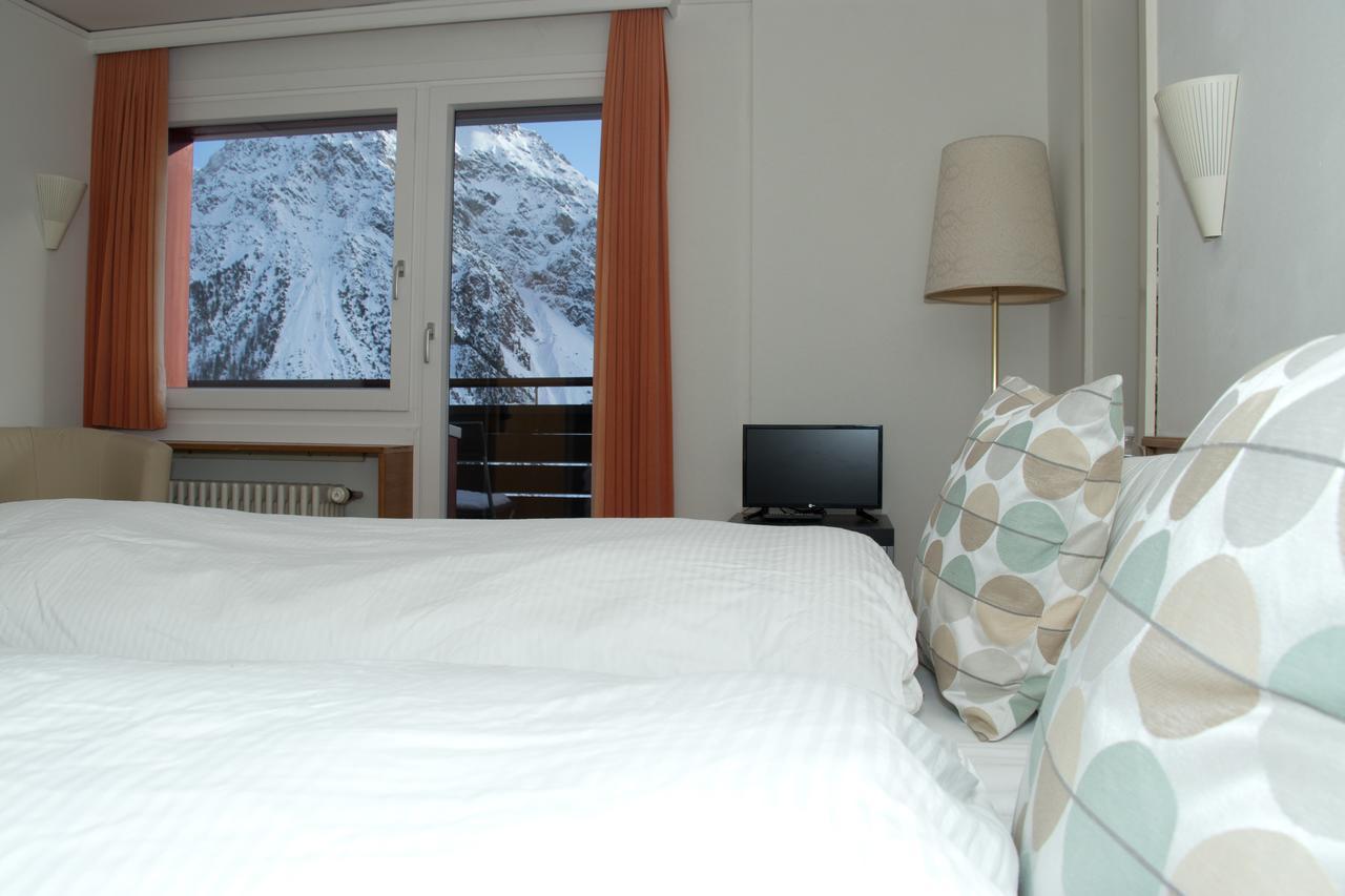 ארוזה Chamanna Bed & Breakfast מראה חיצוני תמונה