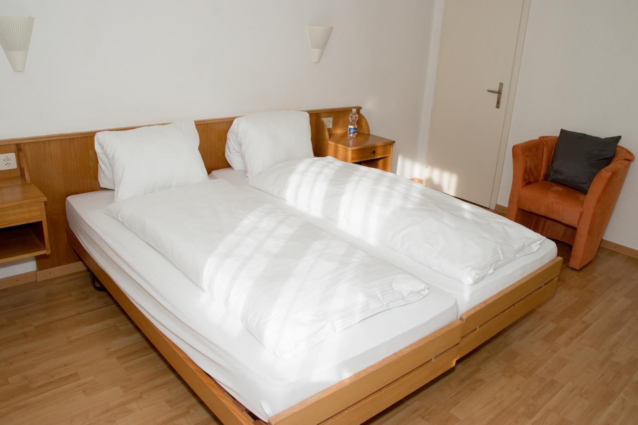 ארוזה Chamanna Bed & Breakfast מראה חיצוני תמונה