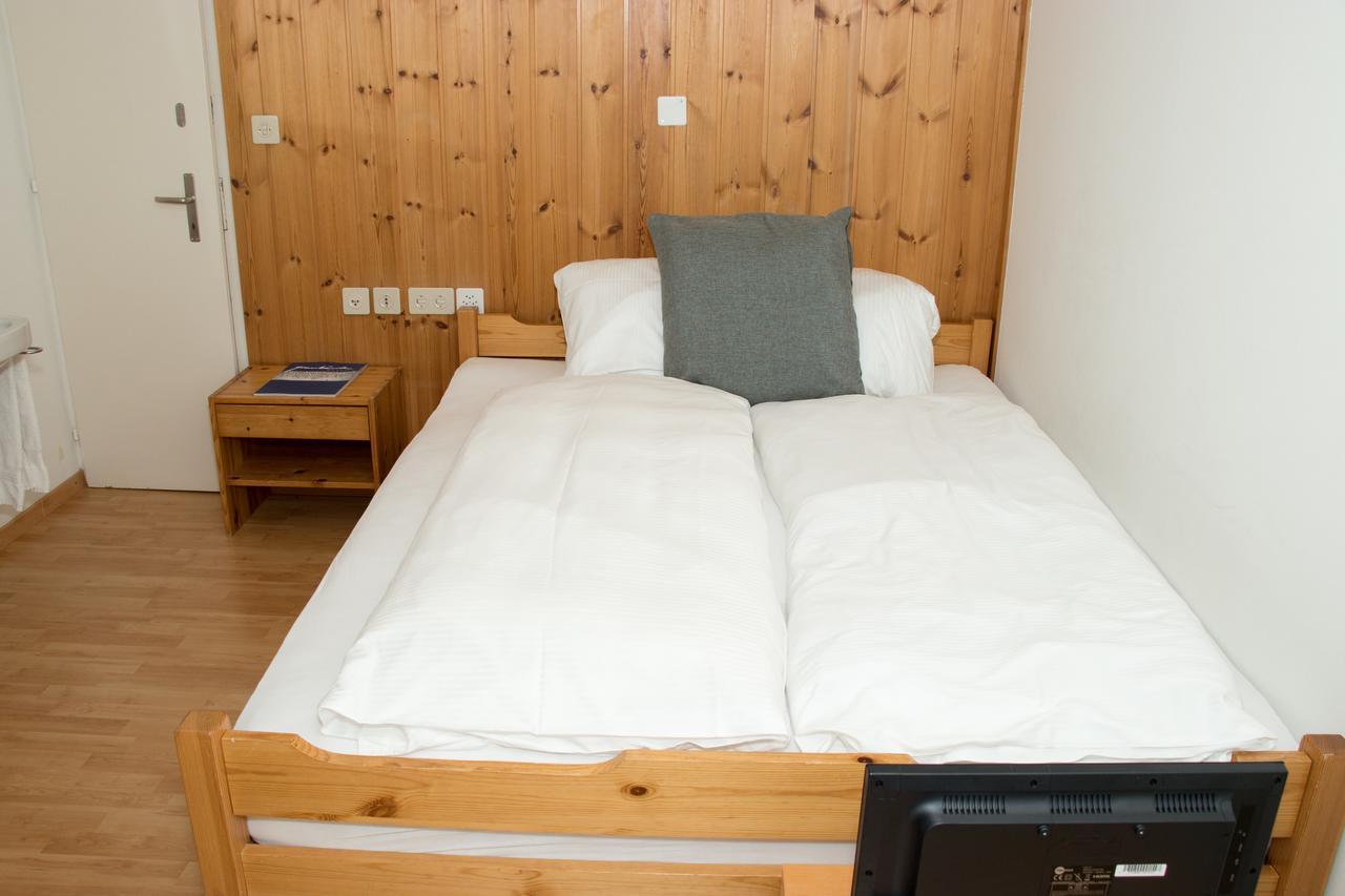 ארוזה Chamanna Bed & Breakfast מראה חיצוני תמונה