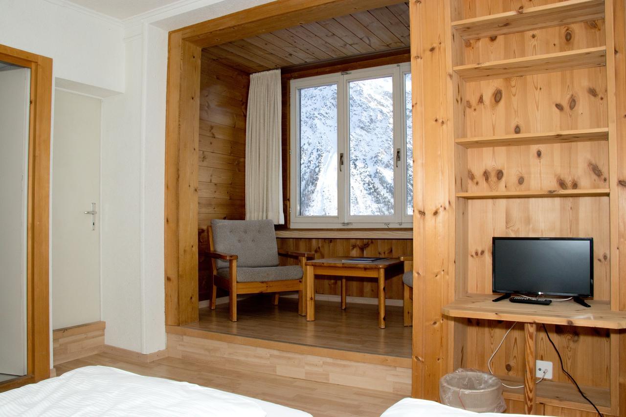 ארוזה Chamanna Bed & Breakfast מראה חיצוני תמונה