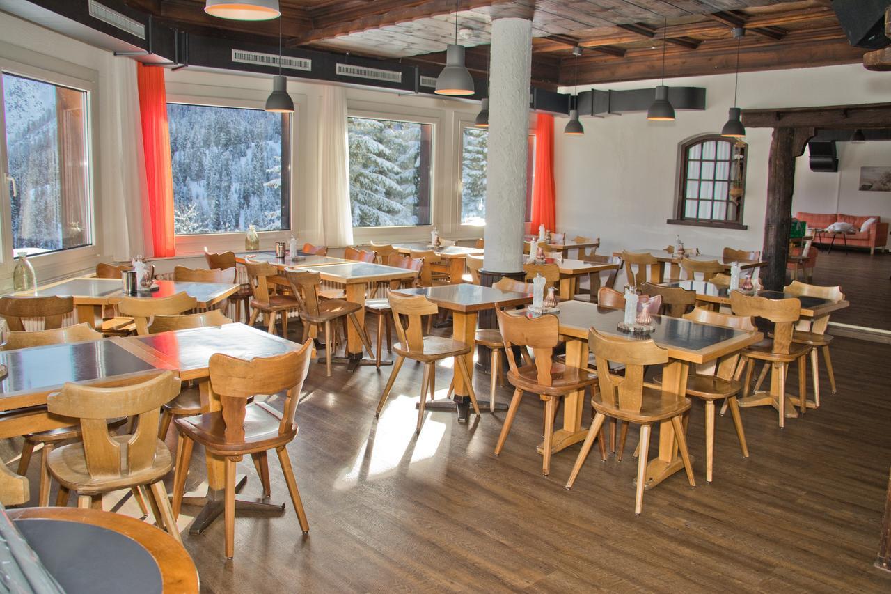 ארוזה Chamanna Bed & Breakfast מראה חיצוני תמונה